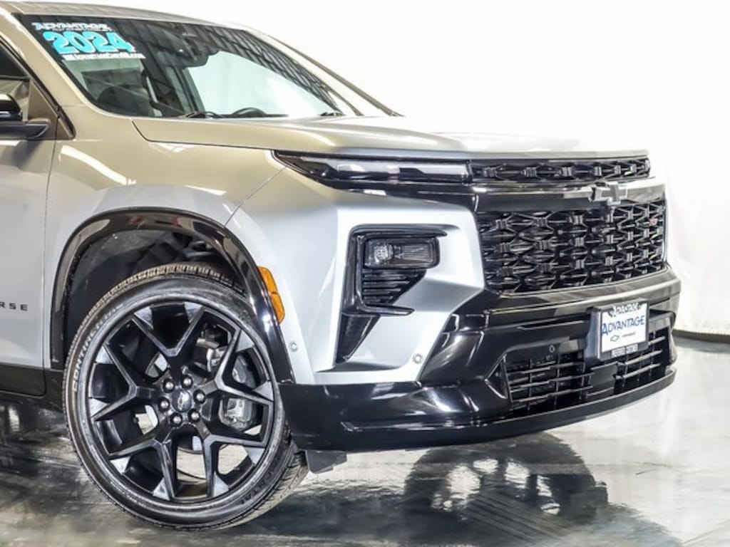 Used 2024 Chevrolet Traverse RS SUV