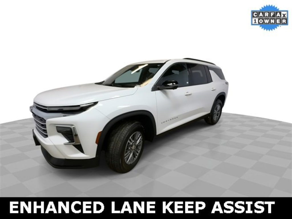 Used 2025 Chevrolet Traverse LT SUV