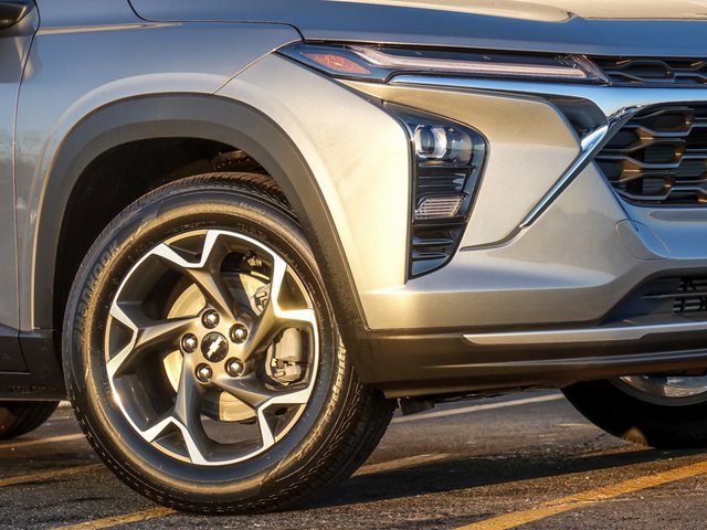 2026 CHEVROLET TRAX - Image 4