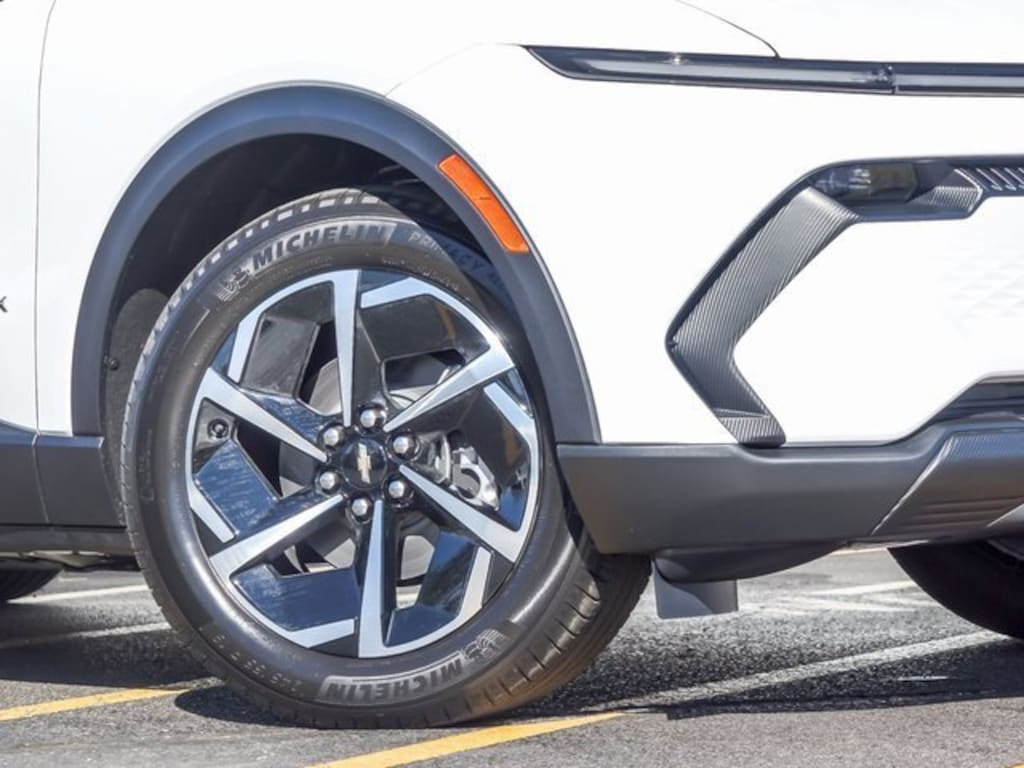 New 2026 Chevrolet Equinox EV LT SUV