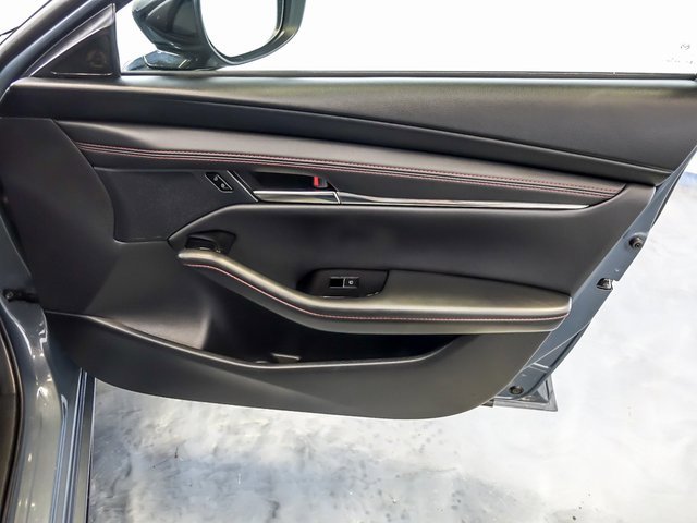 2025 MAZDA MAZDA3 - Image 29