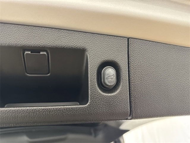 2019 CHEVROLET TAHOE - Image 28