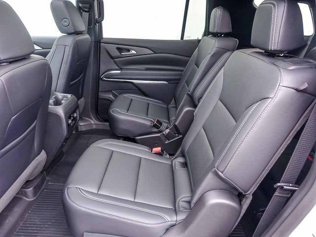 2026 Chevrolet Traverse LT - Photo 18