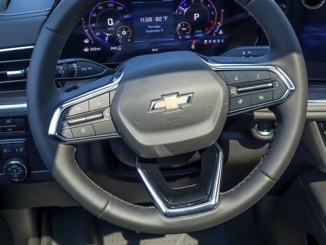 2026 Chevrolet Suburban Premier - Photo 24