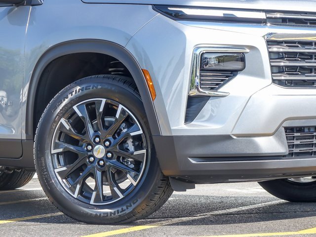 2026 Chevrolet Traverse photo 3