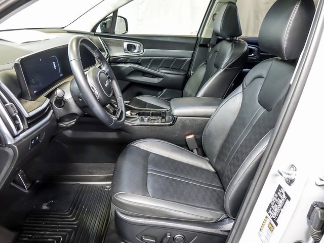 2024 KIA SORENTO - Image 12