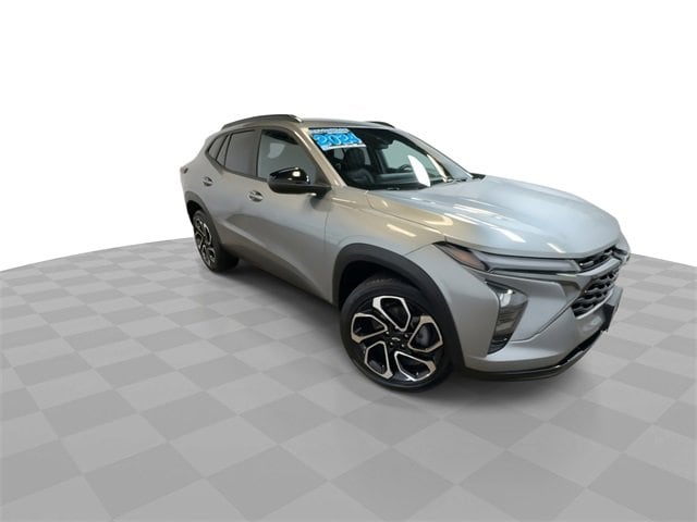 2024 CHEVROLET TRAX - Image 2