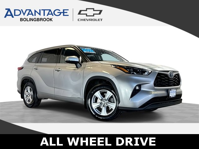 2022 Toyota Highlander LE's photo
