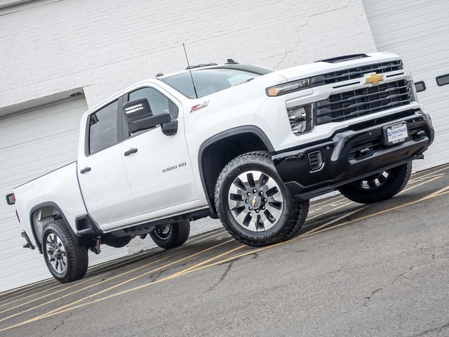 2026 CHEVROLET SILVERADO HD - Image 2
