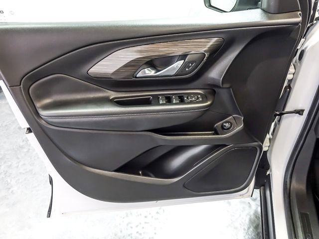 2023 GMC Terrain SLE - Photo 25