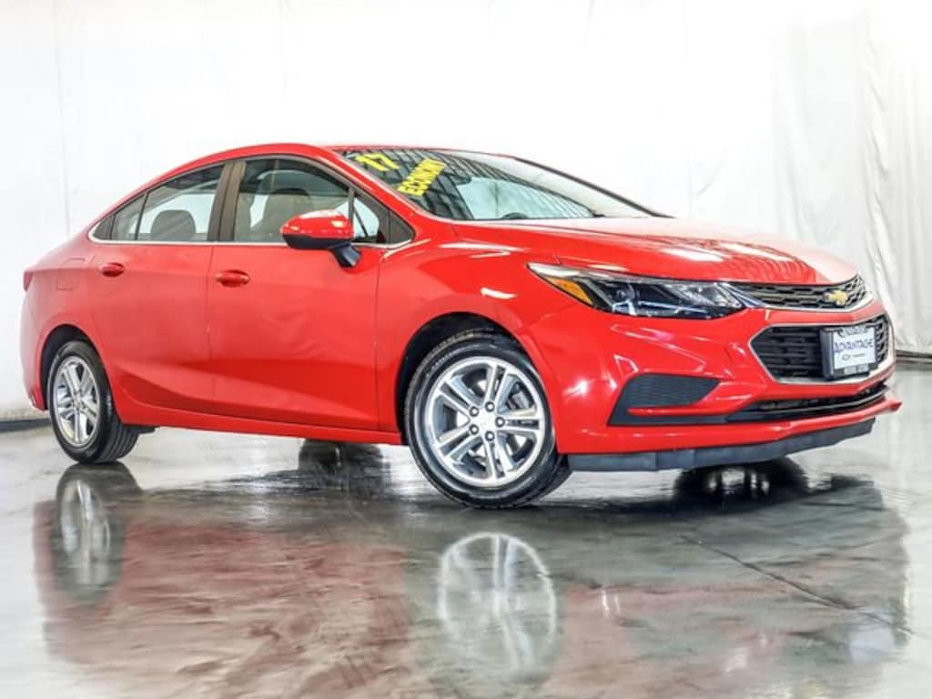 Used 2017 Chevrolet Cruze LT Car