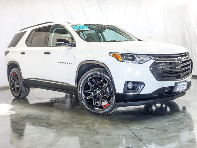 Used 2018 Chevrolet Traverse Premier with VIN 1GNEVJKW3JJ197392 for sale in Bolingbrook, IL