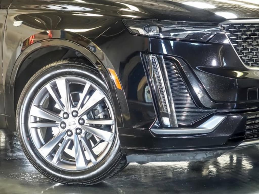 Used 2023 CADILLAC XT6 Premium Luxury SUV
