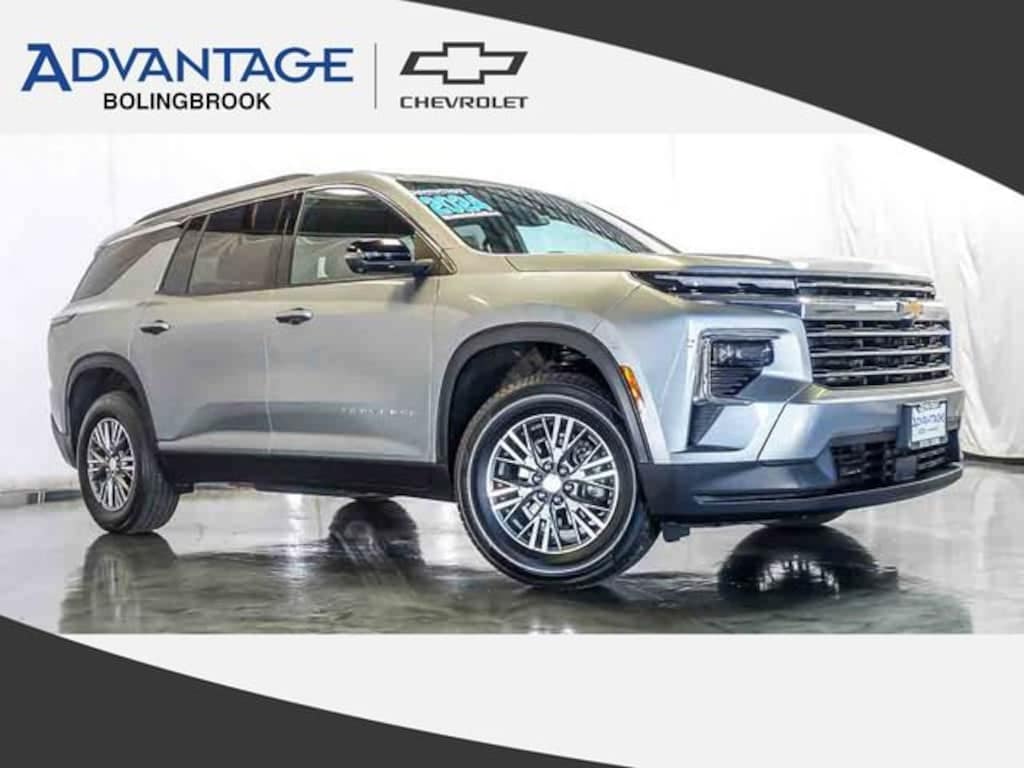 Used 2024 Chevrolet Traverse LT SUV