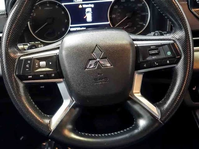 2024 Mitsubishi Outlander SE - Photo 18