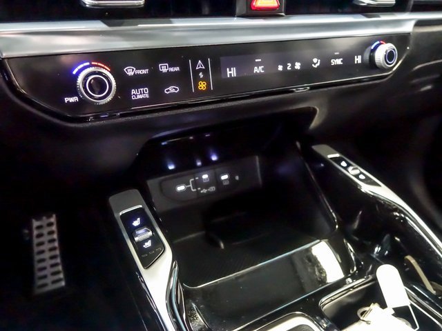 2024 KIA SORENTO - Image 27