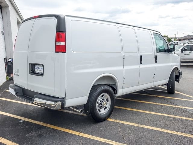 2026 Chevrolet Express Cargo Work Van - Photo 6