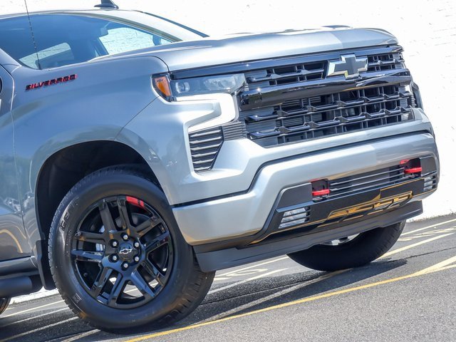 2026 Chevrolet Silverado 1500 RST photo 3