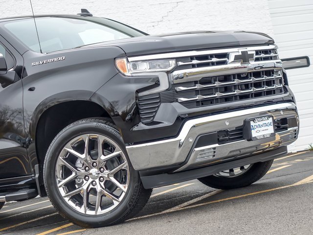 2026 Chevrolet Silverado 1500 LTZ photo 3