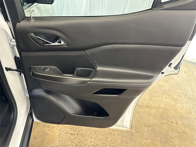 2023 GMC ACADIA - Image 29