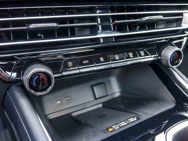 2027 Chevrolet Traverse LT - Photo 30