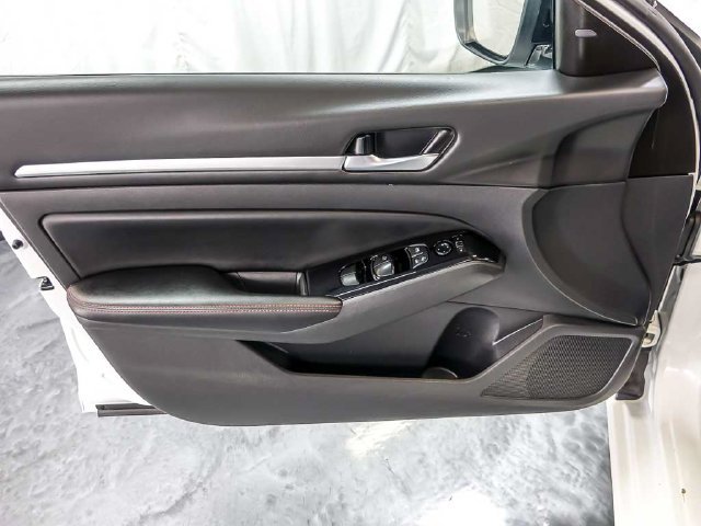 2024 Nissan Altima SR - Photo 24