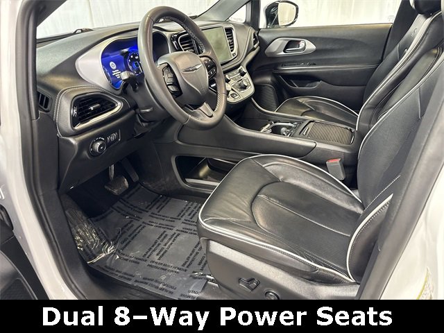 2025 CHRYSLER PACIFICA - Image 12