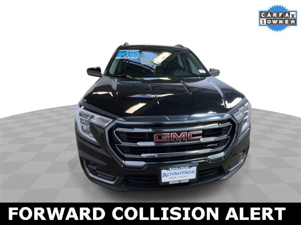 Used 2024 GMC Terrain AT4 SUV