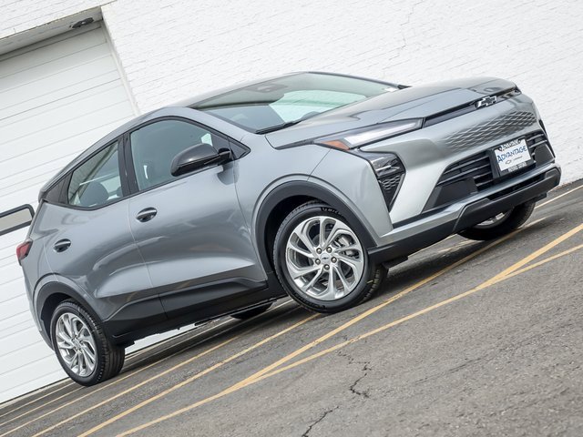 2027 CHEVROLET BOLT - Image 3