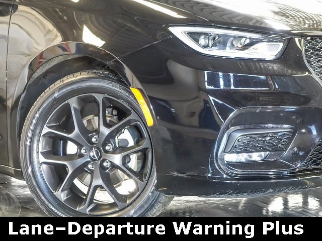 2025 CHRYSLER PACIFICA - Image 4