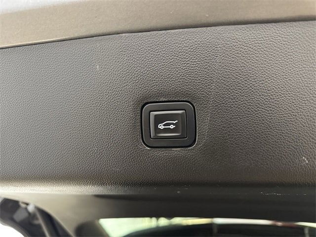 2020 CHEVROLET TRAVERSE - Image 32