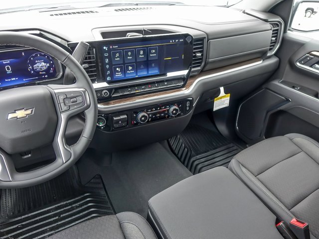 2026 CHEVROLET SILVERADO - Image 16