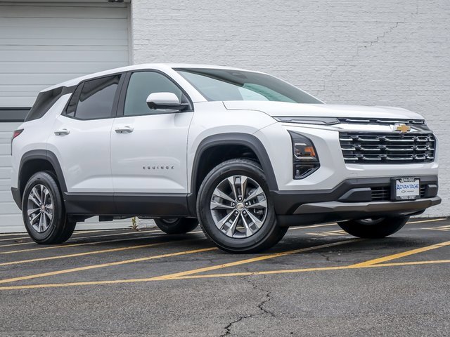 2026 Chevrolet Equinox LT photo 2