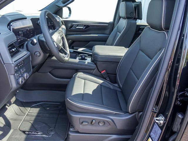 2026 Chevrolet Suburban Premier - Photo 16