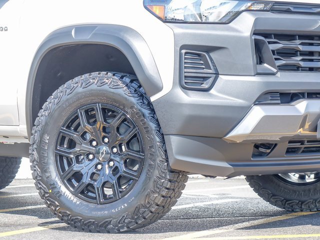 2026 Chevrolet Colorado Trail Boss photo 3