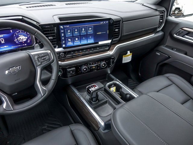2026 CHEVROLET SILVERADO - Image 18