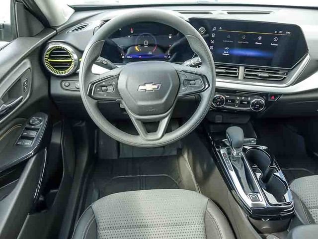 2026 Chevrolet Trax LT - Photo 16