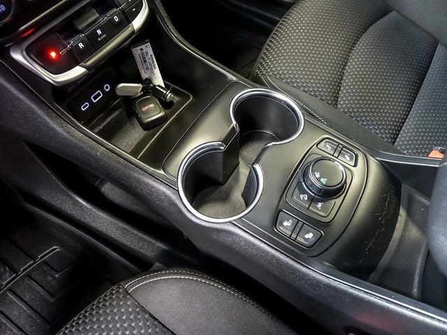 2023 GMC Terrain SLE - Photo 24