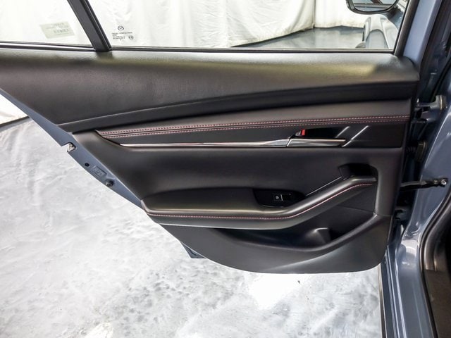 2025 MAZDA MAZDA3 - Image 26