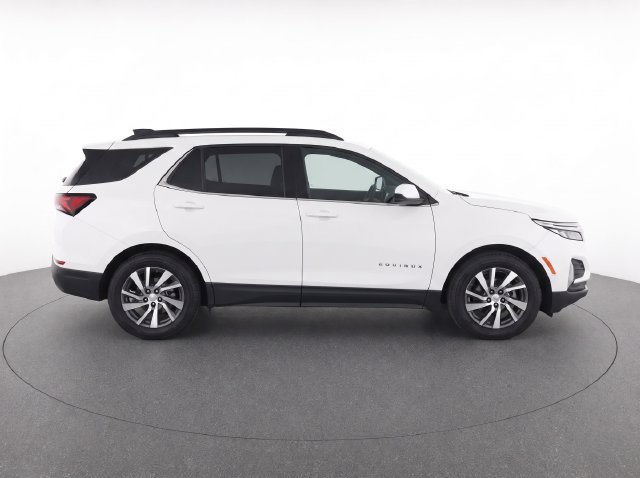 2024 Chevrolet Equinox LT - Photo 12