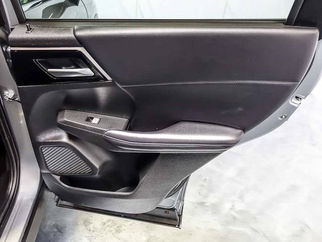 2024 Mitsubishi Outlander SE - Photo 33