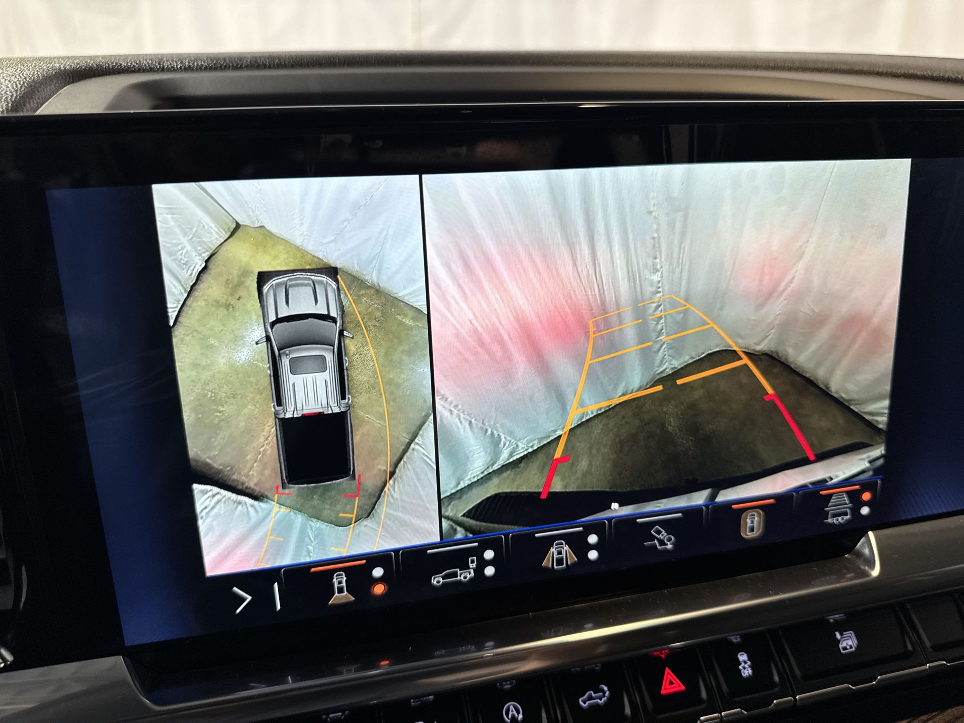 2026 CHEVROLET SILVERADO - Image 18