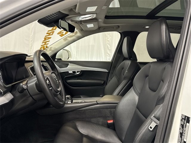 2023 VOLVO XC90 - Image 11