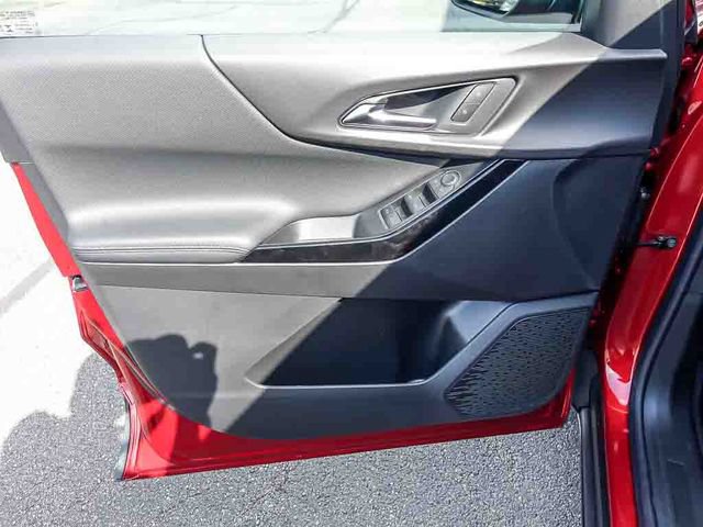 2027 Chevrolet Equinox LT - Photo 11
