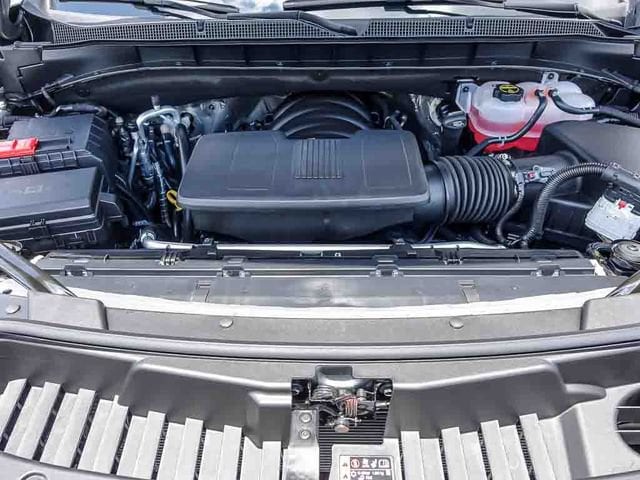 2026 Chevrolet Suburban LT - Photo 11