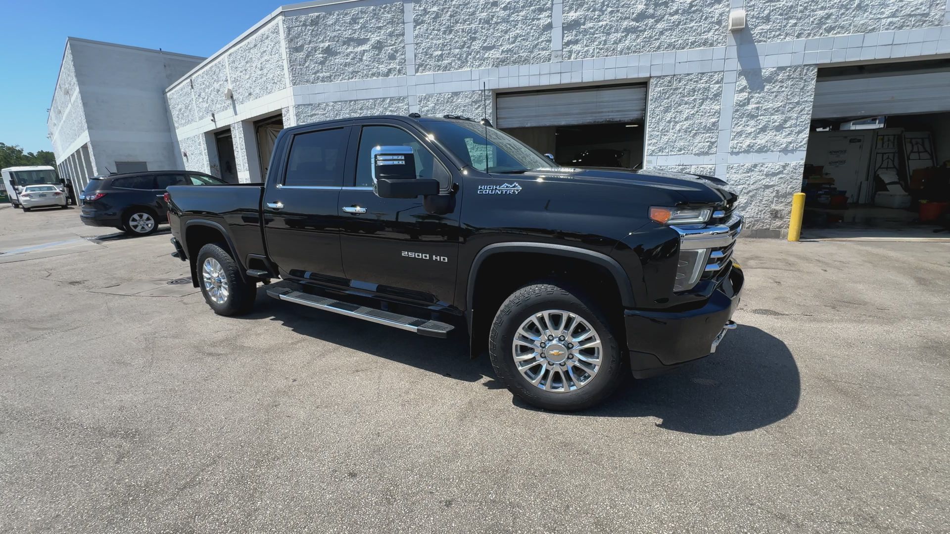 2022 Chevrolet Silverado 2500HD High Country photo 2