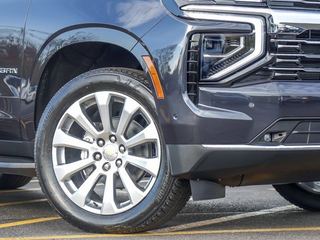 2026 Chevrolet Suburban Premier photo 4