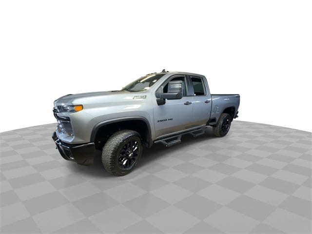 2025 CHEVROLET SILVERADO HD - Image 4