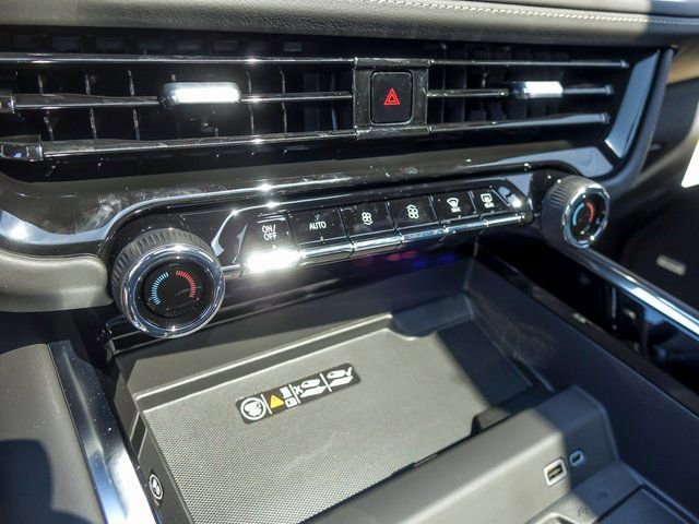 2026 Chevrolet Suburban Premier - Photo 35