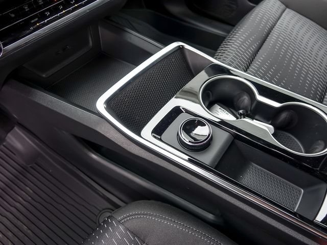 2026 Chevrolet Equinox LT - Photo 25